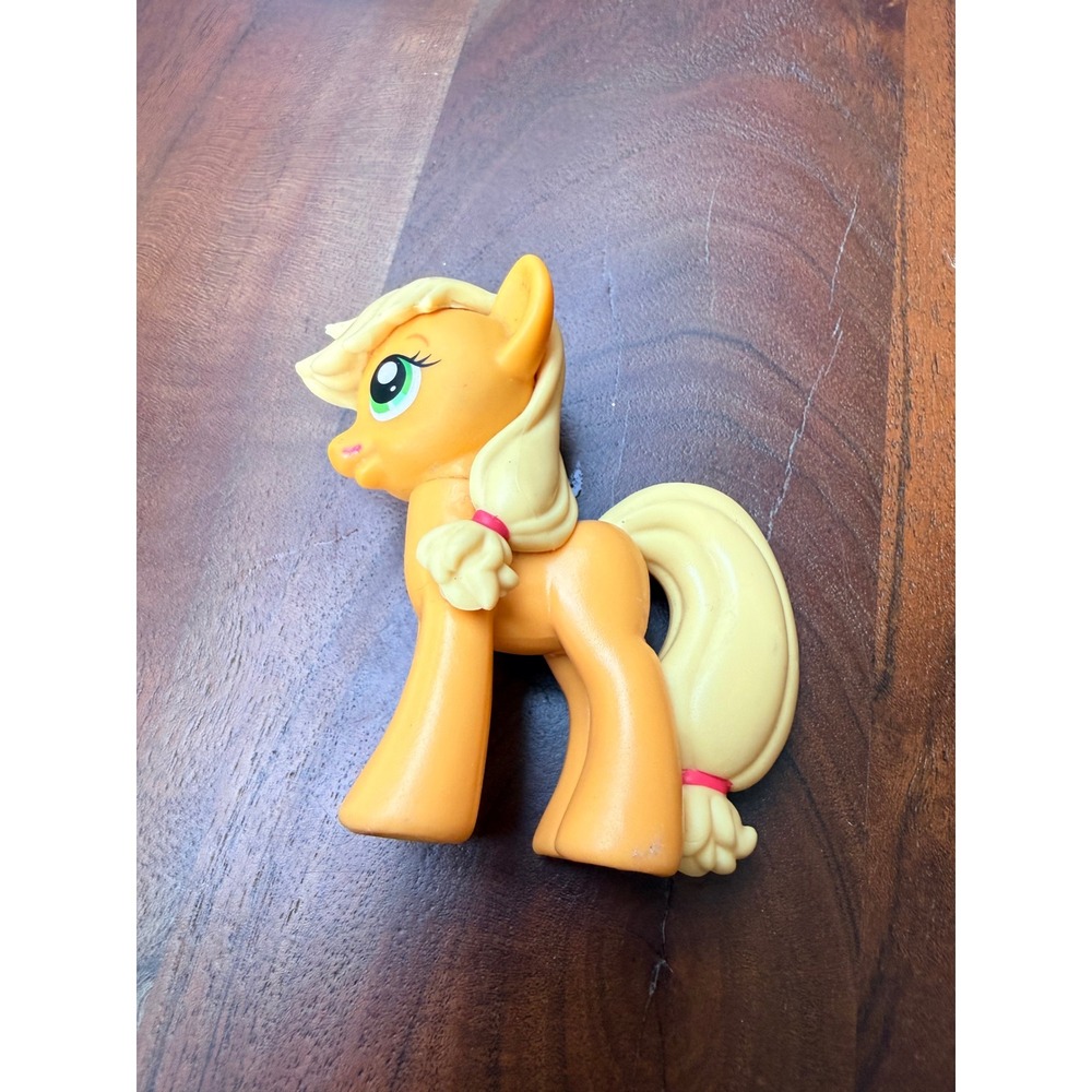 My Little Pony Friendship is Magic Applejack Orange Pony Figure Hasbro  2010